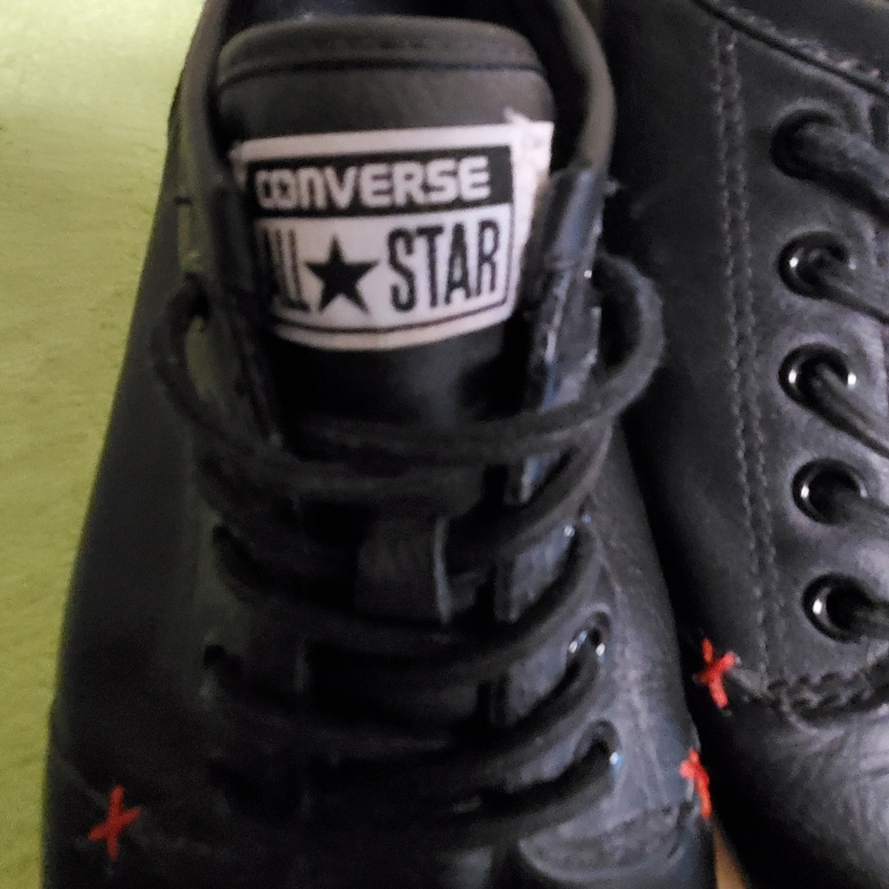 Converse - Picture 3 of 6